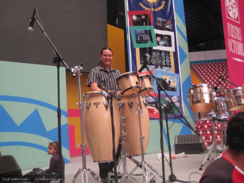 Probando percusiones. Probando percusiones.